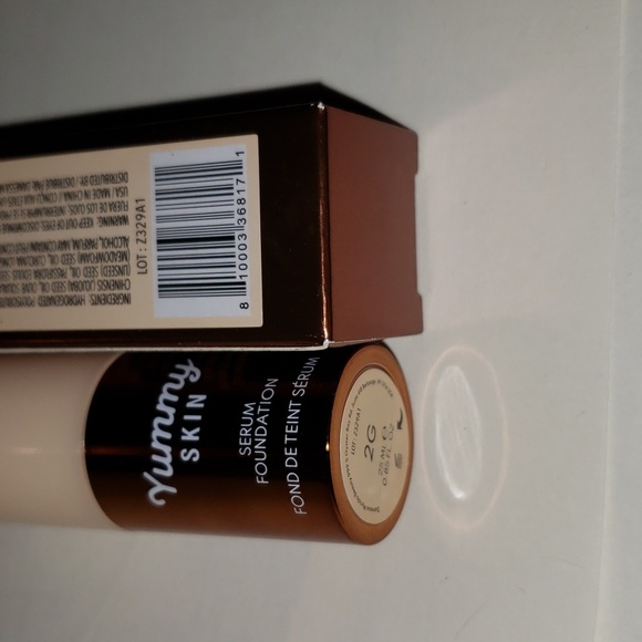 Daness Myricks 2G Serum Foundation - Picture 3 of 5